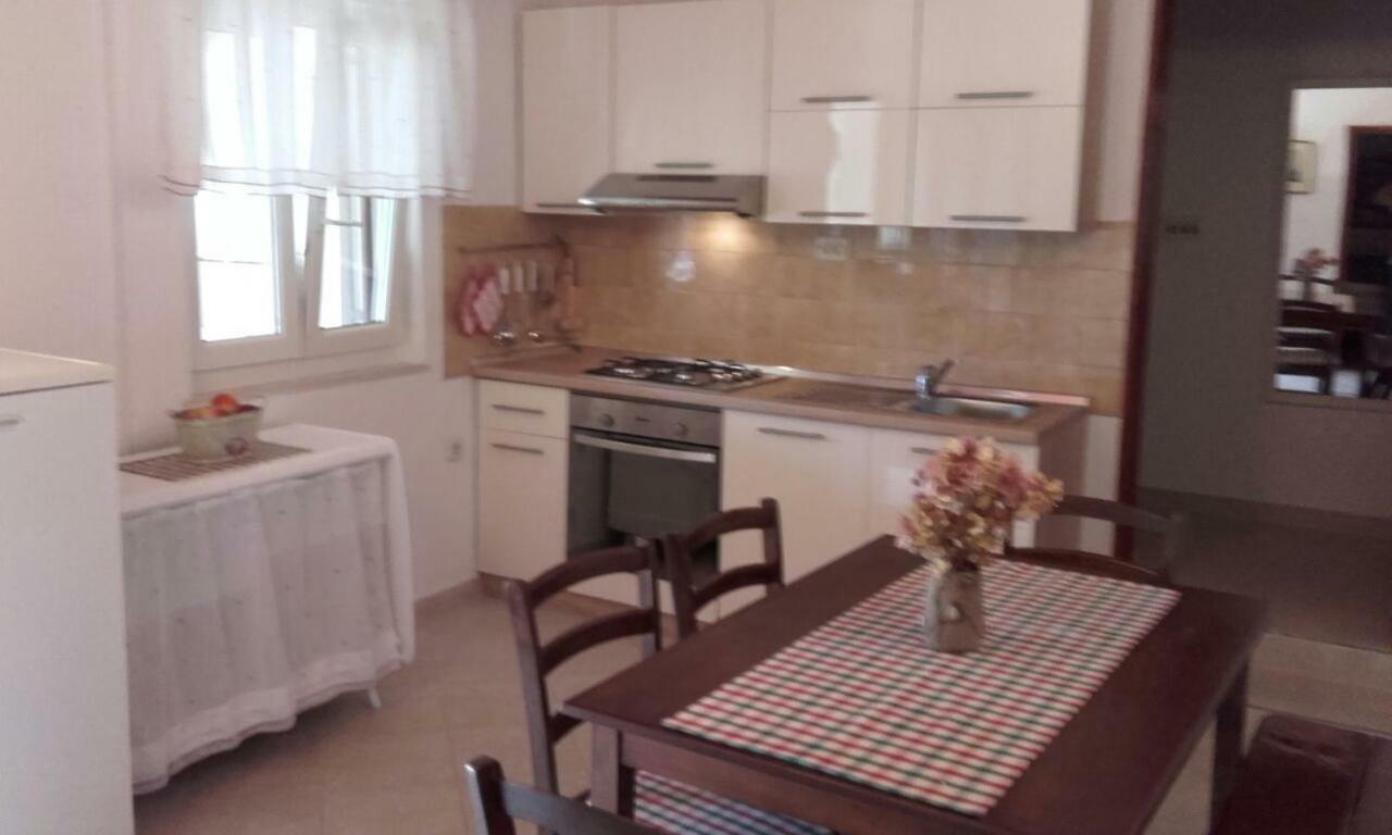 Apartments Lovor 锡尔巴岛 外观 照片